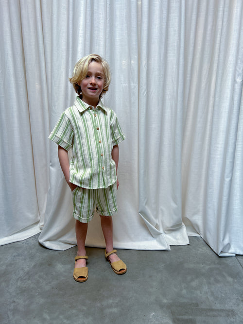 CHARLIE PETITE | SHORT IVO GREEN STRIPE