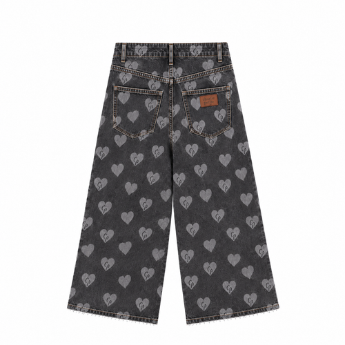 Charlie Petite | Isae Jeans | Black Stone Washed