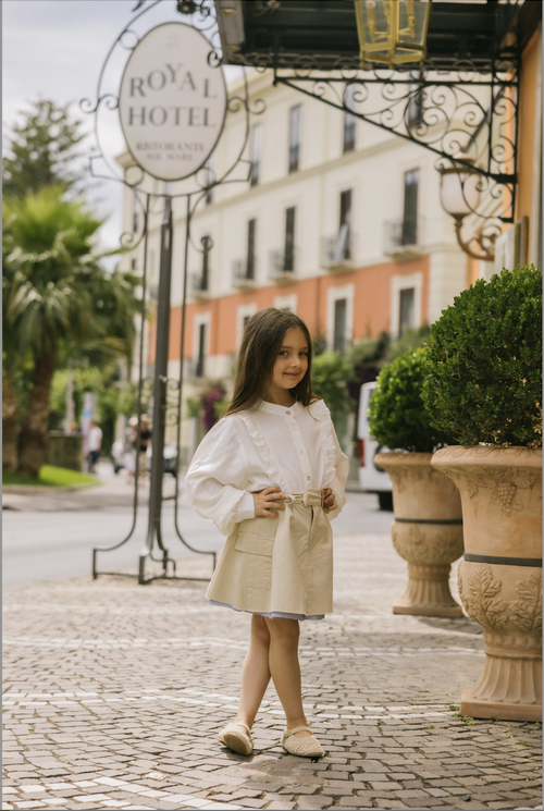 Charlie Petite | Charmaine Blouse | White & Flower White